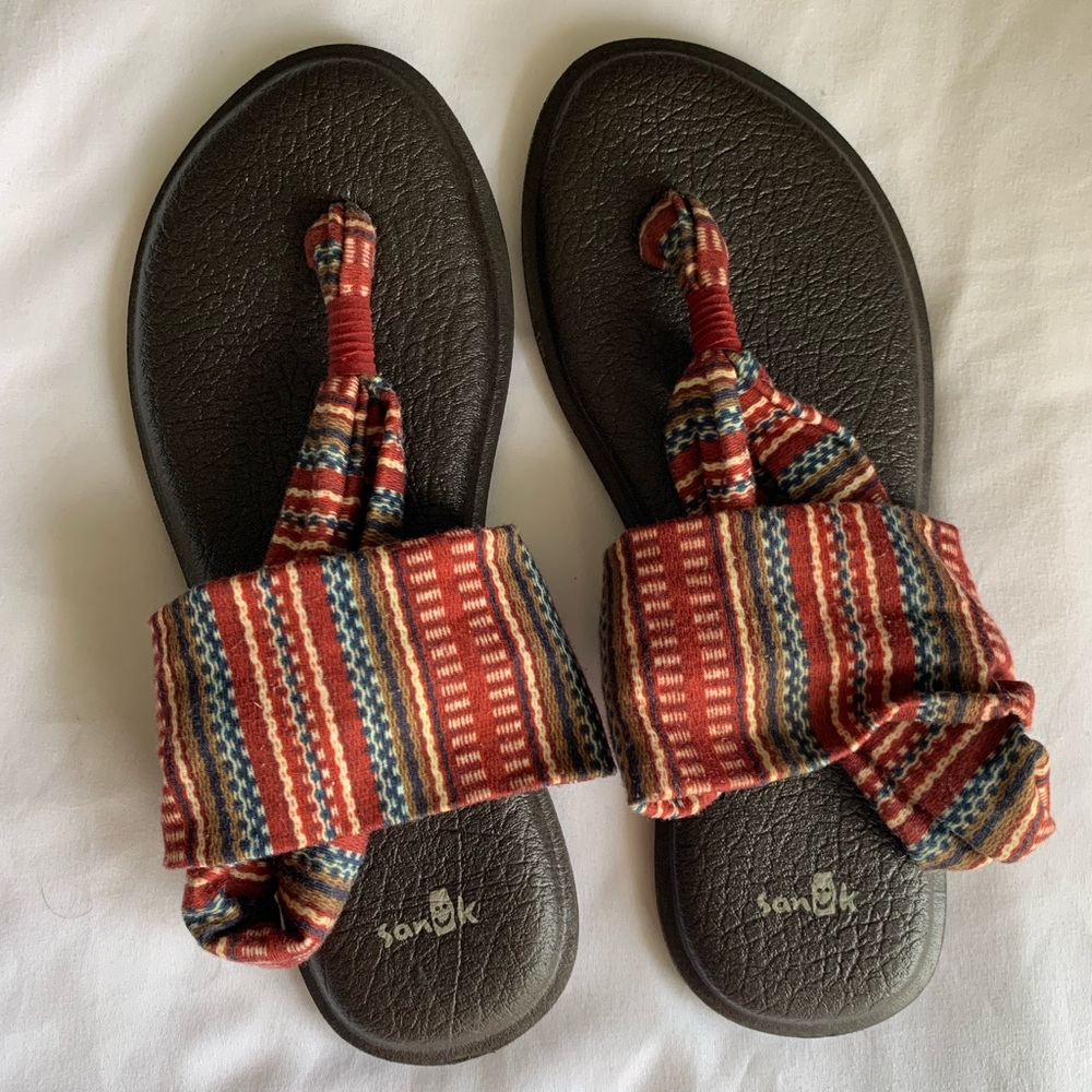 sanuk sandals - Picture 3 of 4